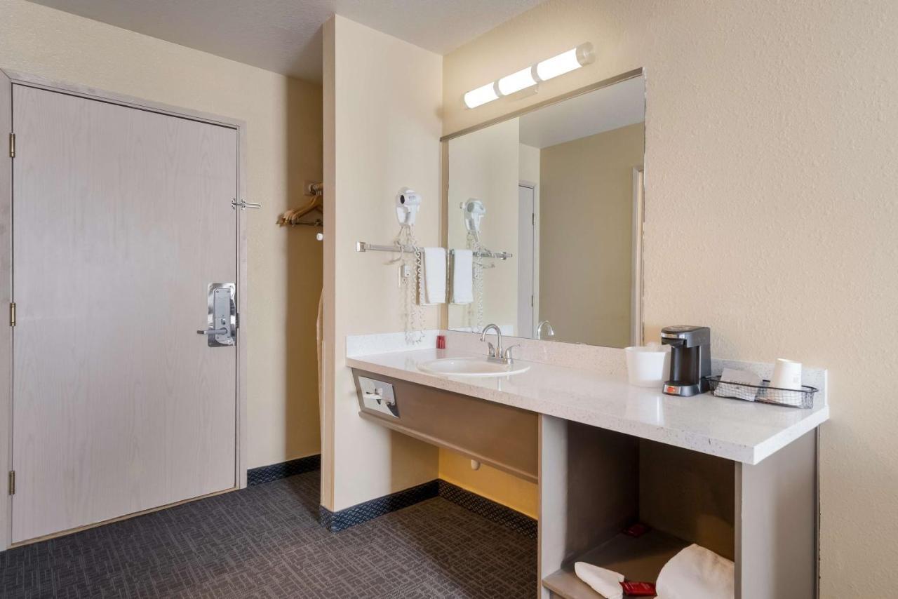 Surestay Hotel By Best Western Wells Eksteriør bilde