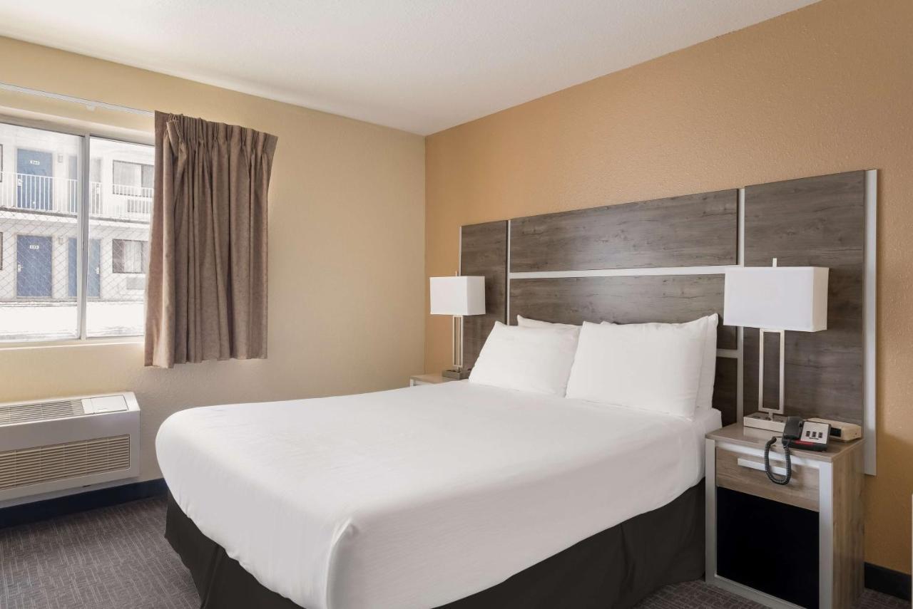 Surestay Hotel By Best Western Wells Eksteriør bilde