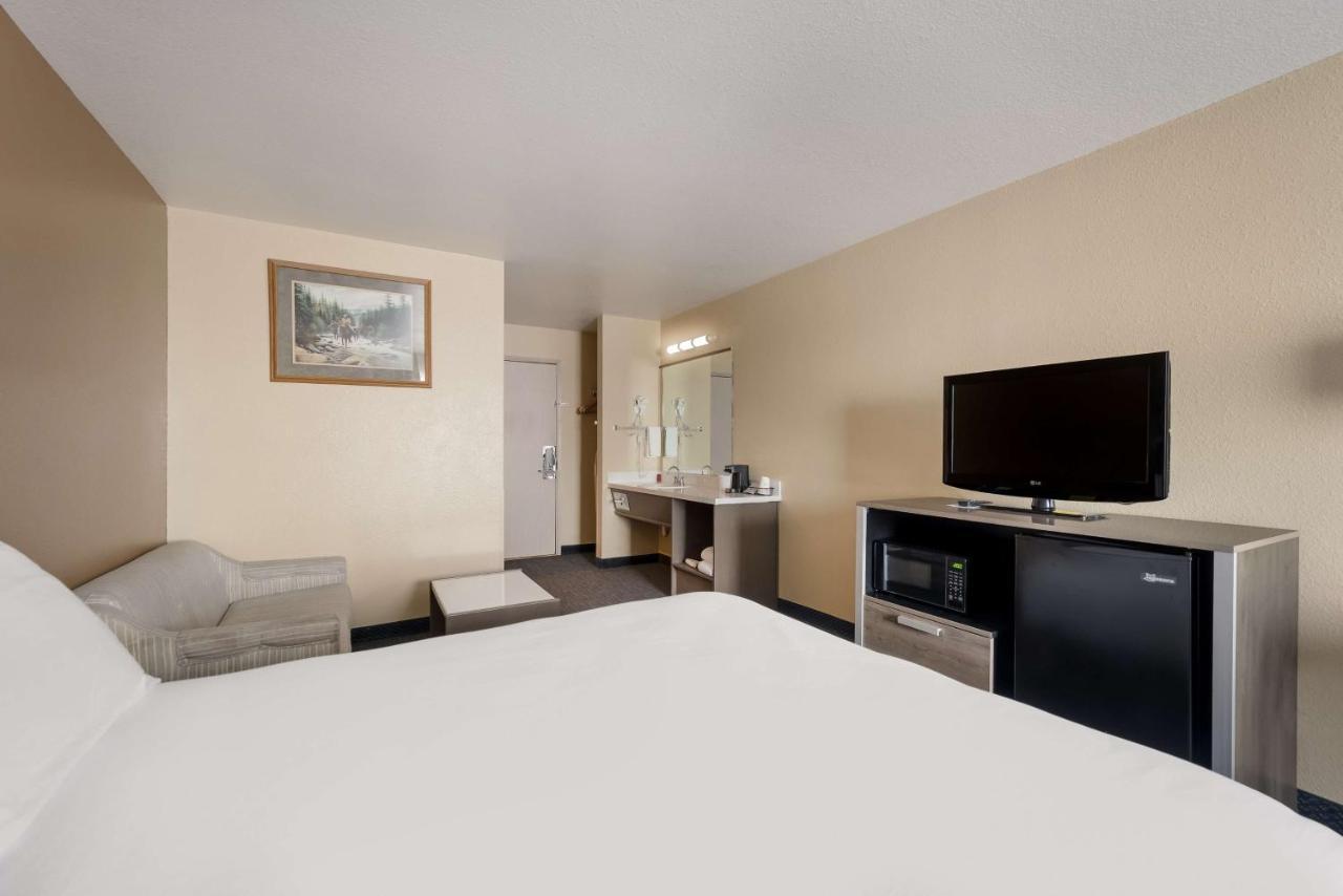 Surestay Hotel By Best Western Wells Eksteriør bilde